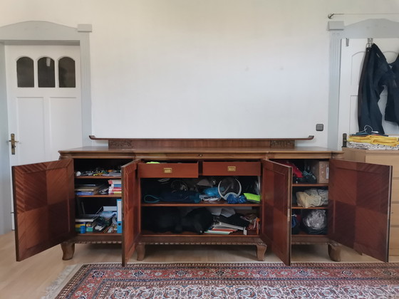 Image 1 of Armoire buffet en noyer caucasien env.1935