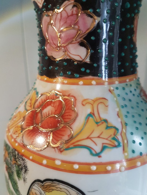 Image 1 of Chinese vase - hand-painted - relief speckles - marked