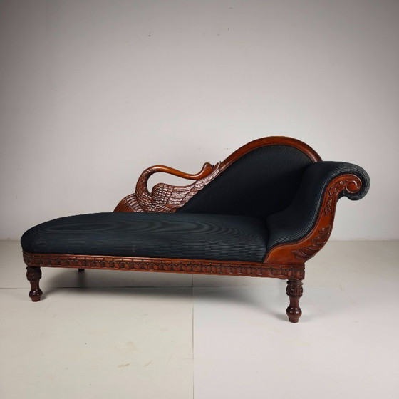 Image 1 of Gesneden zwaan chaise longue, 20e eeuw