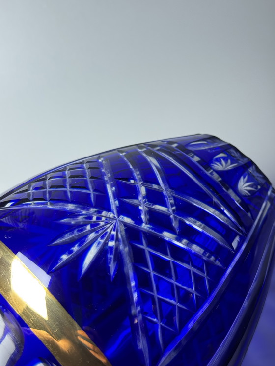 Image 1 of A pair of crystal vases 