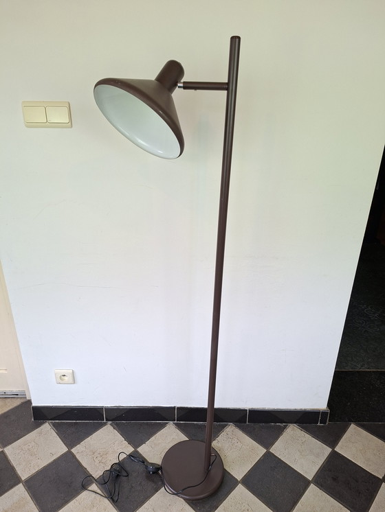 Image 1 of Elegante lampada da terra vintage color marrone cioccolato