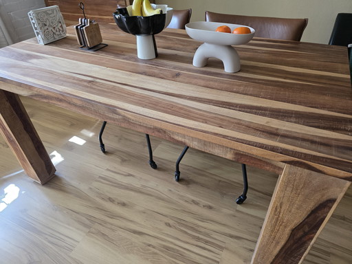 Wunderschöner, ausziehbarer Esstisch aus Sheesham-Holz von Xooon.