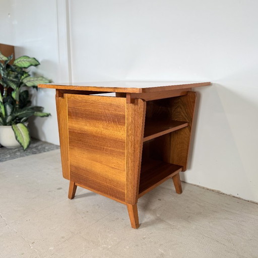 Table d'appoint vintage en laque guitare brillante, Bilea