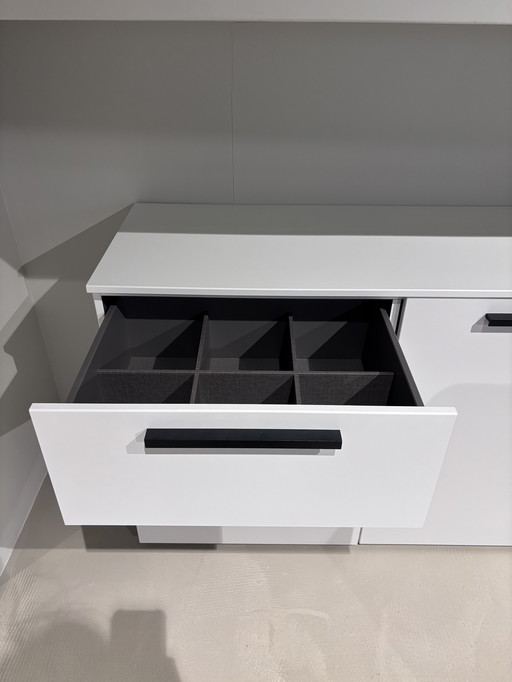 Nolte chest of drawers