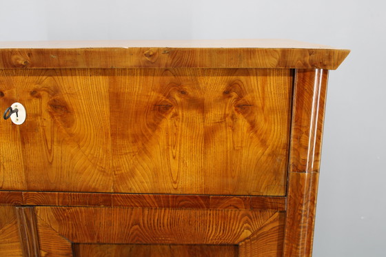 Image 1 of Mobile antico con zona scrittura, finitura noce, anni '30, Cecoslovacchia