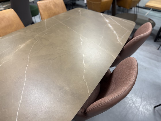 Image 1 of Karat Grasshopper Eettafel Tables to Love Keramiek Pulpis 240