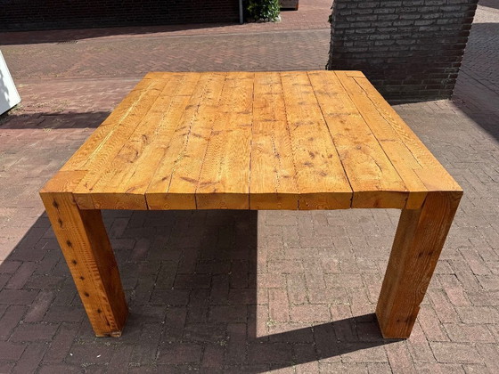 Image 1 of Robuuste Eettafel Van Historische Gebinten 140 X 140 Cm