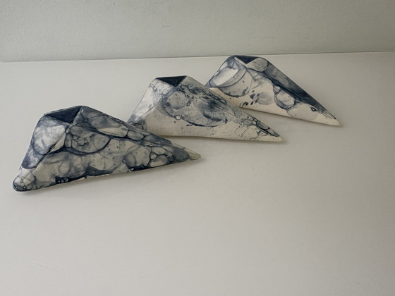 Image 1 of Conjunto de tres esculturas de pared de cerámica