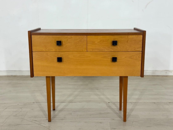 Image 1 of Cassettiera di metà secolo Armadio da corridoio Armadio vintage