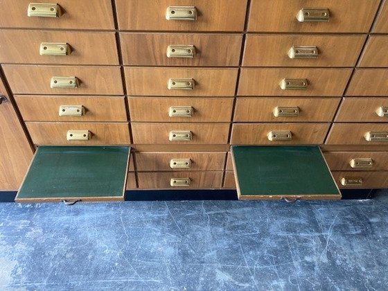 Image 1 of Vintage mid-century apotheekkast,apothekerskast,ladenkast