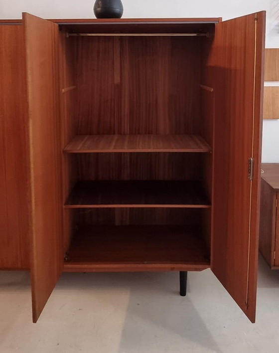 Armoire Mid Century – Wood (photo 6 of 23)