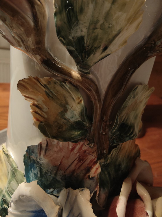 Image 1 of Große italienische Bassano-Vase – handgefertigt – florales Relief – 37,5 cm