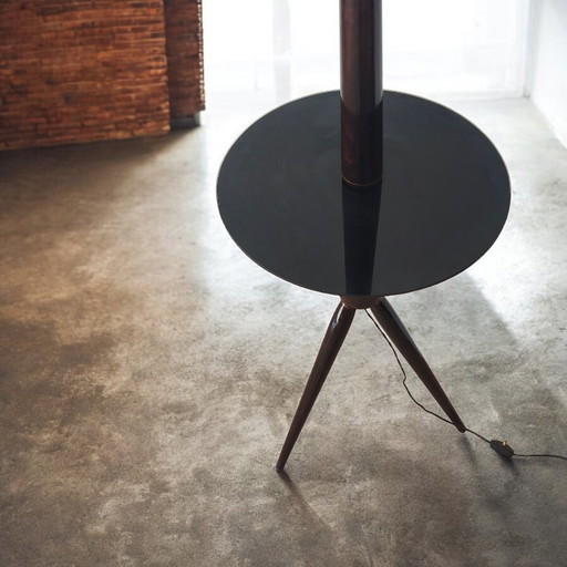 Staande lamp in Ico Parisi-stijl, afkomstig uit Italië.