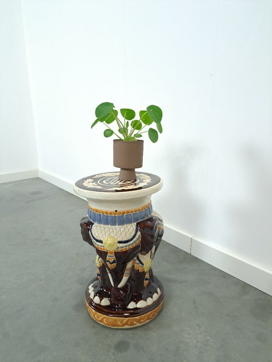 Image 1 of Tavolo rotondo in porcellana a forma di elefante, tavolo vintage