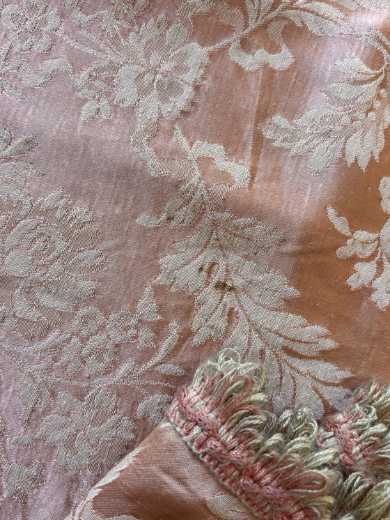 Image 1 of Tischdecke aus Seidendamast 19.