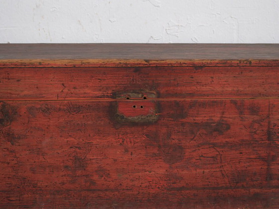 Antique Chinese garnet red case (c.1900) #11 – Storage cabinet (photo 30 of 39)