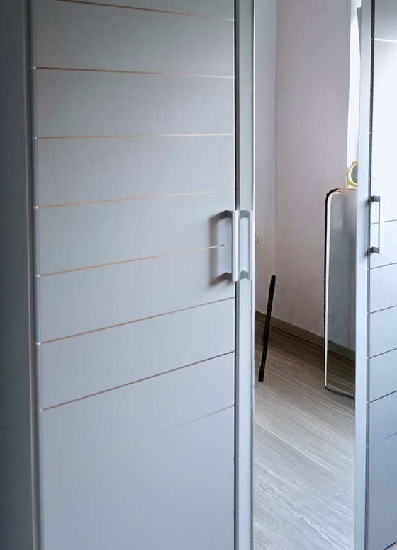 Image 1 of Kleerkast met Spiegeldeur