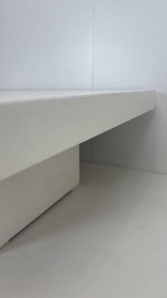 Image 1 of Vintage vierkante Japandi salontafel wit design Jan des Bouvrie 80s