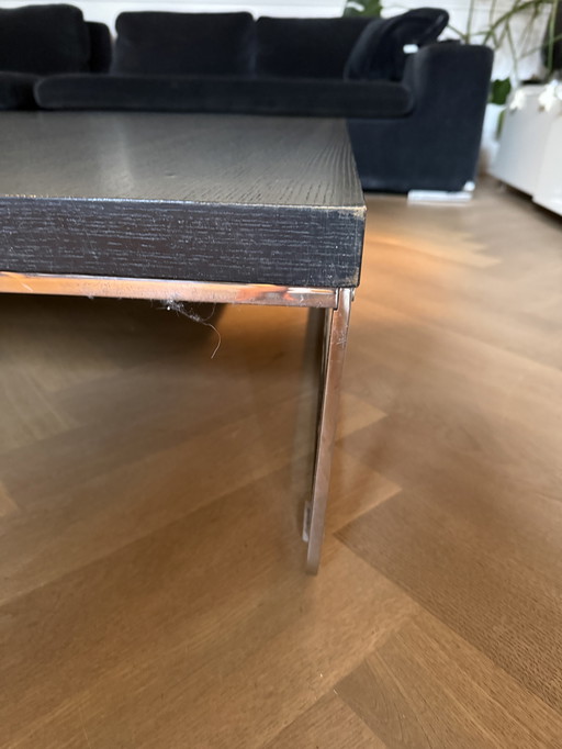 Artifort Coffee Table: a classic with potential