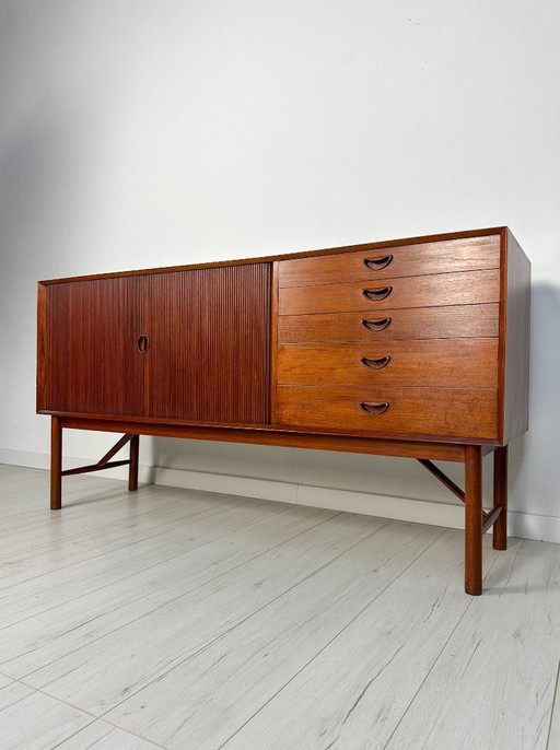 1958 Danish Teak Sideboard Model 309 by Peter Hvidt & Orla Mølgaard-Nielsen for Søborg Møbelfabrik – Mid-Century Tambour Credenz