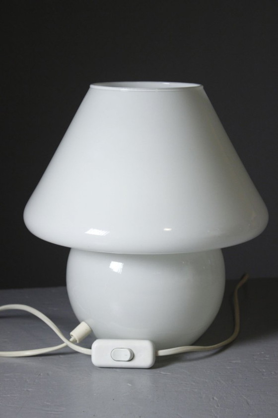 Lampada d'ambiente a fungo, vetro opalino di Murano, design anni '80 – Lampade da tavolo (photo 6 of 7)
