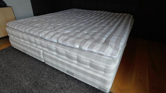 Image 1 of Hästens Maranga 180x200 Édition Spéciale Taupe – Fermeté FERME – Surmatelas BJ