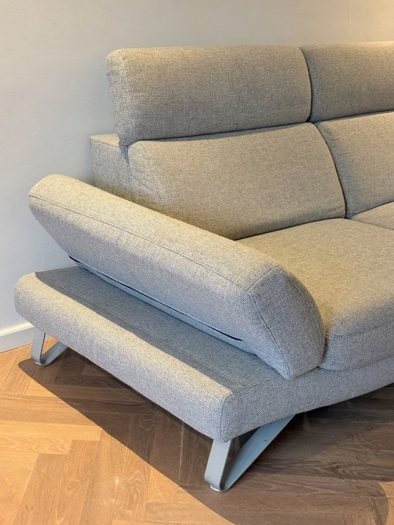 Image 1 of Divano 3 posti Titan di Henders & Hazel in tessuto grigio chiaro (Forlì)