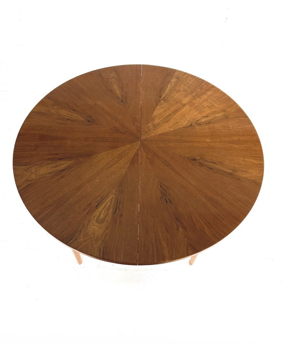 Image 1 of Vintage extendable dining table '60s