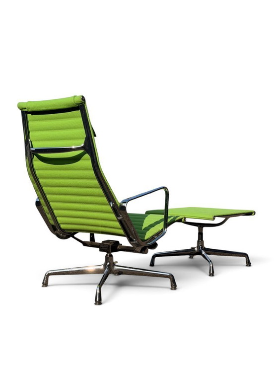 Auténtica butaca EA 124 y otomana EA 125 de Charles & Ray Eames (Vitra) - Verde – Sillones reclinables (photo 7 of 20)