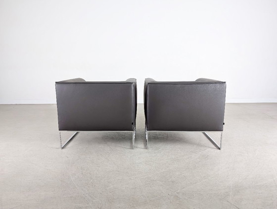 Image 1 of 2 sillones originales COR Mell, de piel, gris antracita, diseño lounge.