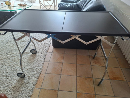 Carrito de servicio con ruedas de Kartell Battista