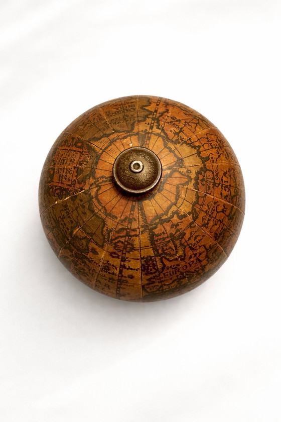 Image 1 of Aufbewahrungsbox im Stil der 1970er Jahre – Tischaccessoire im Mid-Century-Stil – Gelbe Innenausstattung