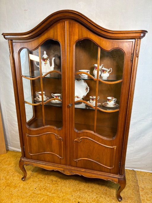Classic Baroque Style Display Cabinet / Vitrine – Circa 1940–1960  Bring timeless elegance and sophistication to your home with 