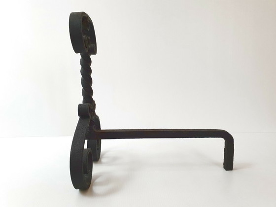 Image 1 of PAAR MODERNISTISCHE HAARDKAPJES VAN GEGOTEN STAAL JAREN 60/70 VINTAGE JAREN 60/70