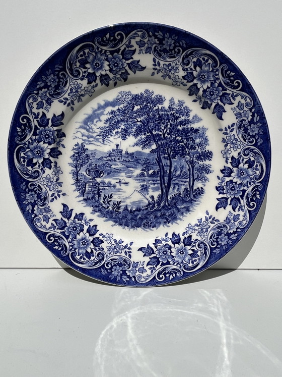 Image 1 of vintage Broadhurst Staffordshire Ironstone bord