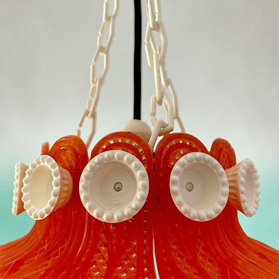 Lampadario a sospensione in acrilico rosso stile rustico con effetto pizzo, Ucraina, anni '70 (photo 14 of 19)