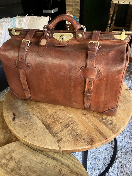 Unique Antique English Gladstone Bag ca. 1920