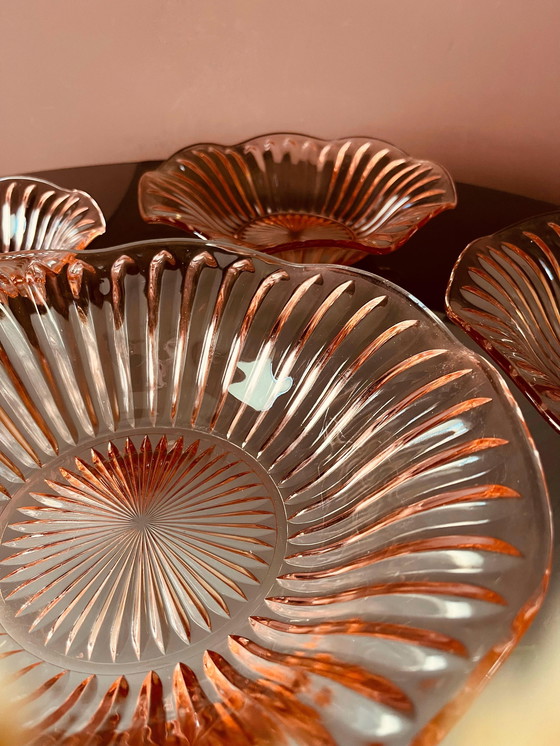 Image 1 of UNIQUE VINTAGE PINK PRESSED GLASS BOWL SET