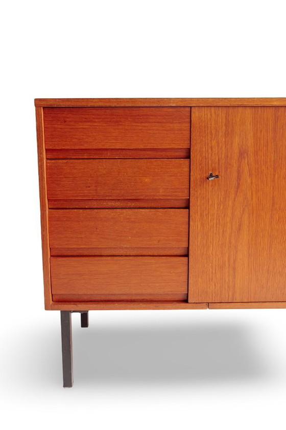 Image 1 of Credenza vintage con cassetti e anta