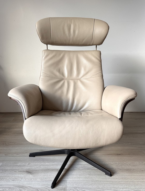 Image 1 of In accordo con la poltrona di design Time Out