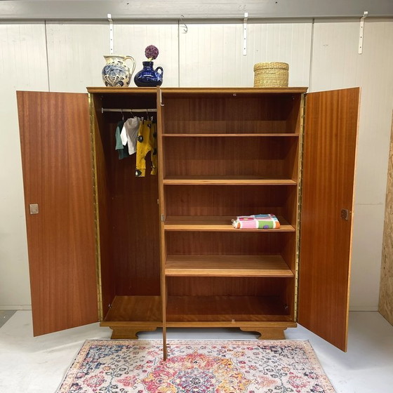 Image 1 of Vintage closet closet hang/leg demountable
