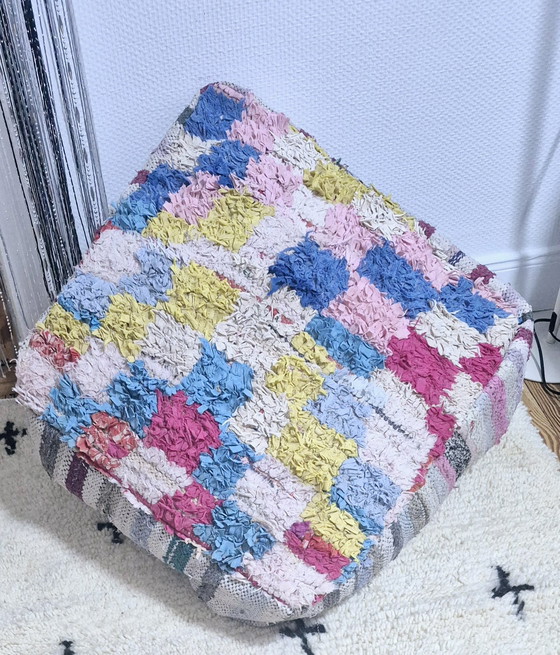 Image 1 of Pouf Artisanal Berbère 💯Laine Naturelle 