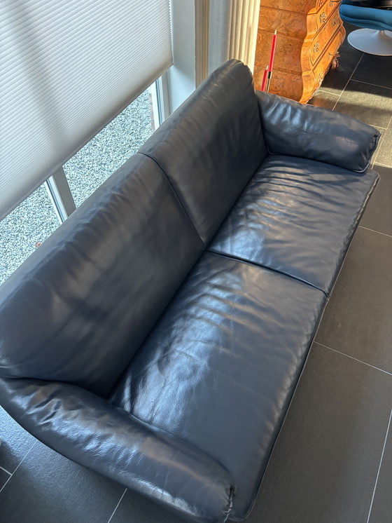 Image 1 of Leolux Bora Bora donkerblauw leer 2 x 2,5 zitsbank