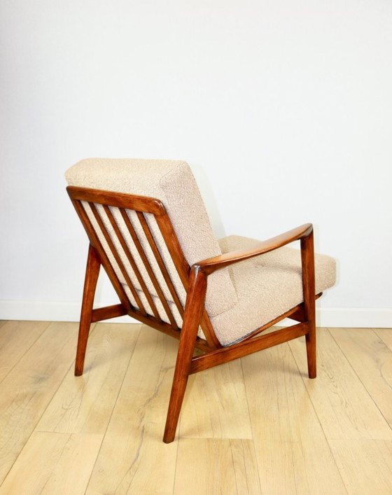 Poltrona PRL "Stefan" in rovere, beige vintage - tessuto bouclé dorato - 3 pezzi disponibili – Axel Concept (photo 6 of 9)