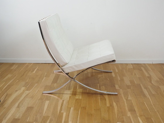 Image 1 of Sedia Knoll International Barcelona in pelle avorio, edizione limitata.