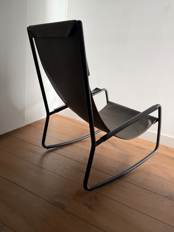 Rocking chair with black frame and grey seat, Living Divani, Metal, Leather, Modern (photo 3 of 7)