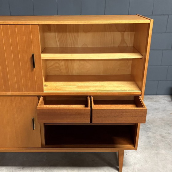 Credenza alta vintage – Bartels – anni '60 – Credenze alte, Glass, Wood (photo 10 of 17)