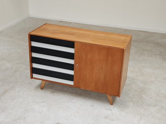 Image 1 of Buffet U458 par Jiri Jiroutek pour Interier Praha 1960
