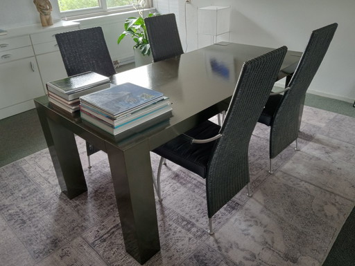 Dining table ash, high gloss anthracite lacquered
