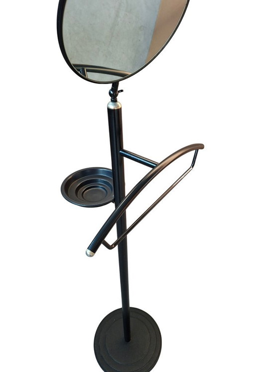 Image 1 of Moderner schwarzer Metall-Garderobenständer mit Spiegel und Ablagefach